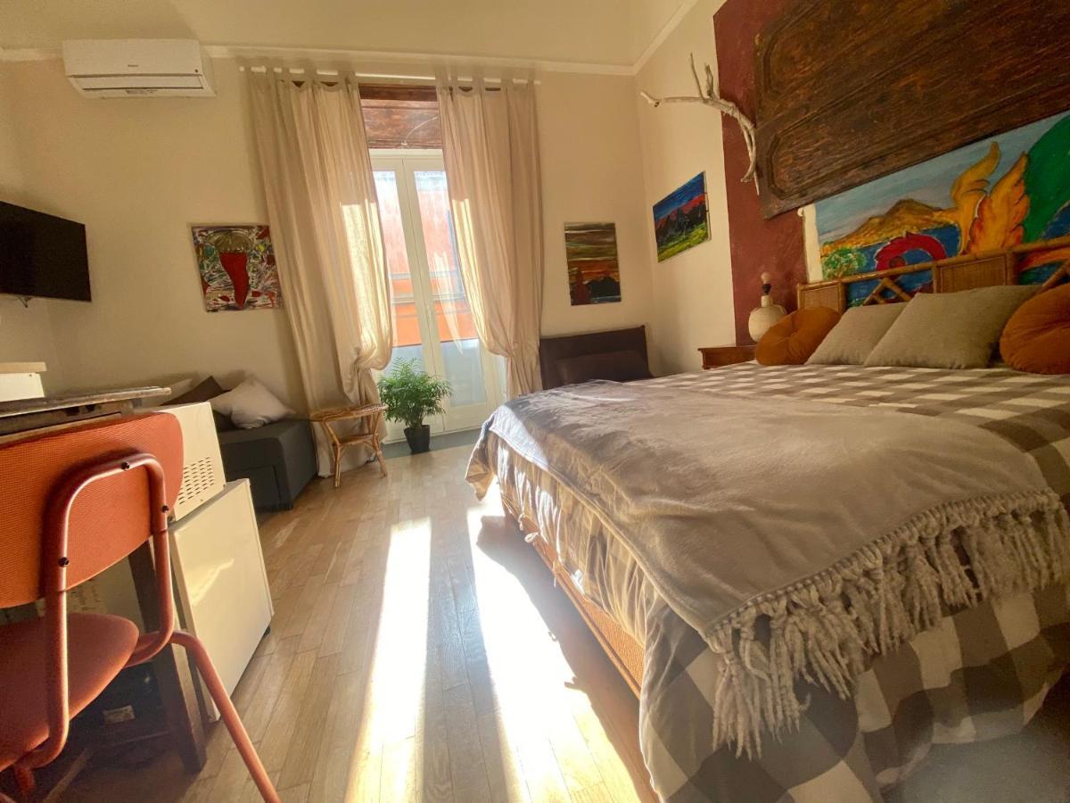 Corso 211 Beds & Suites Naples Luaran gambar