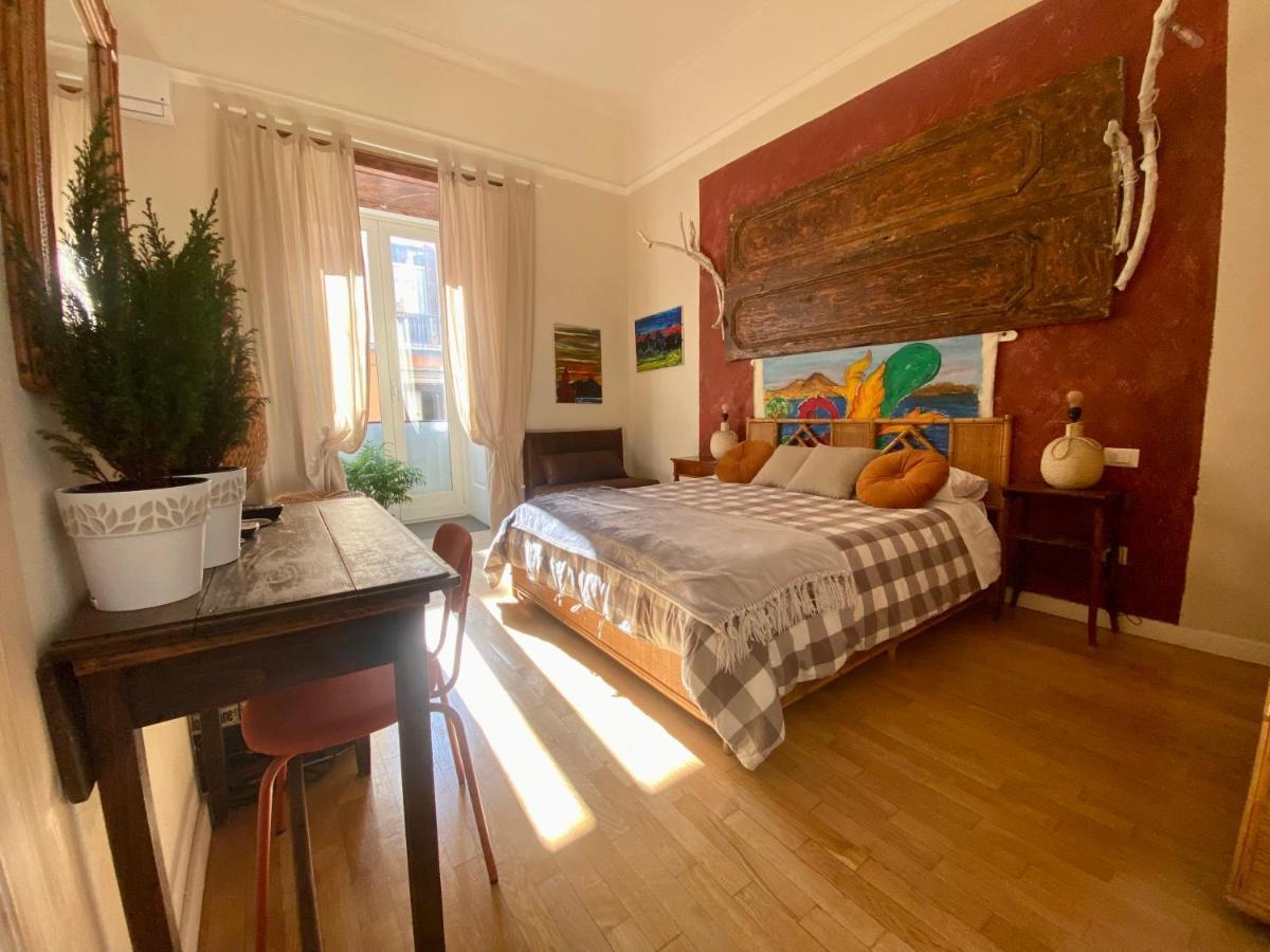 Corso 211 Beds & Suites Naples Luaran gambar