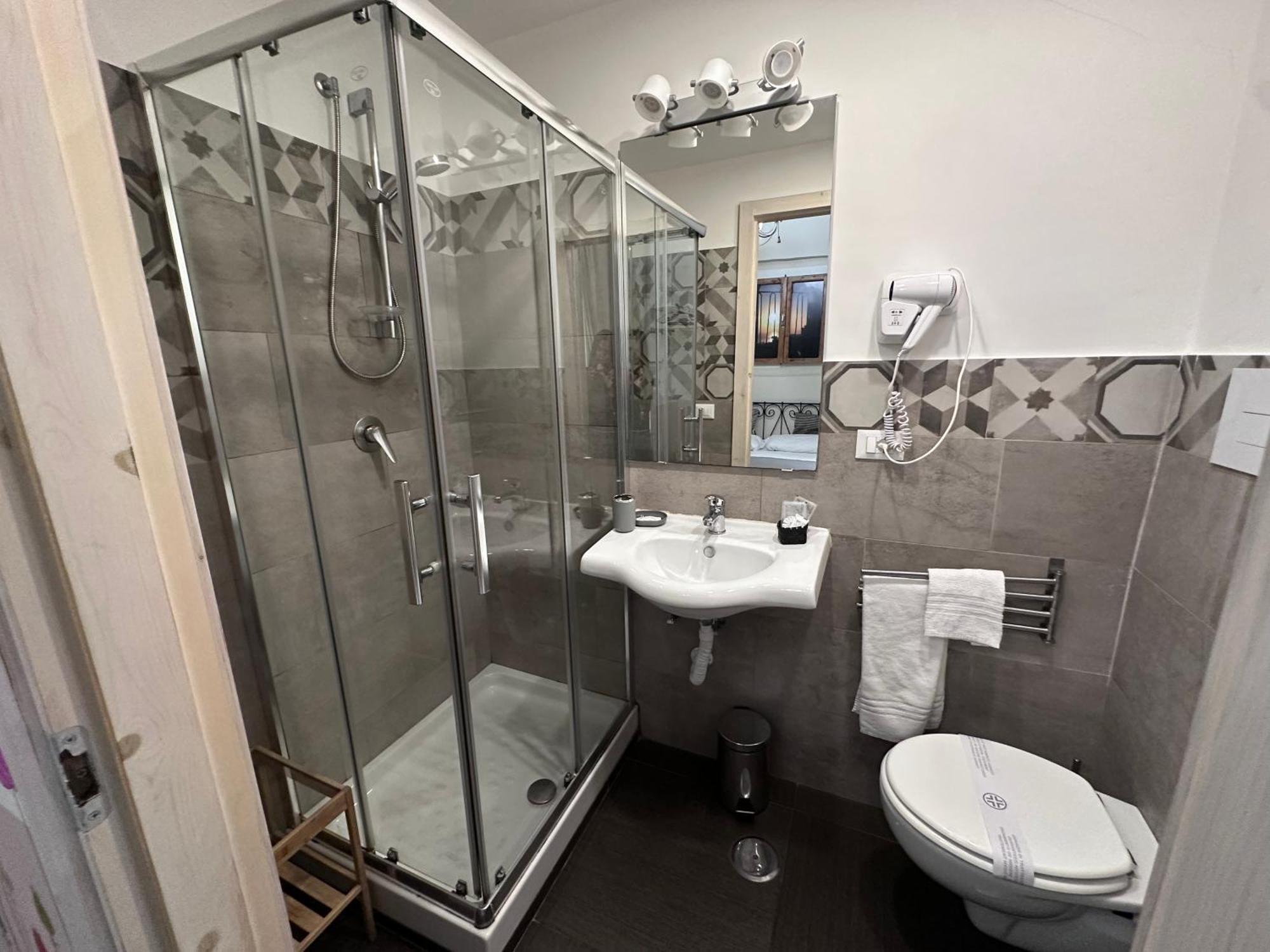 Corso 211 Beds & Suites Naples Luaran gambar