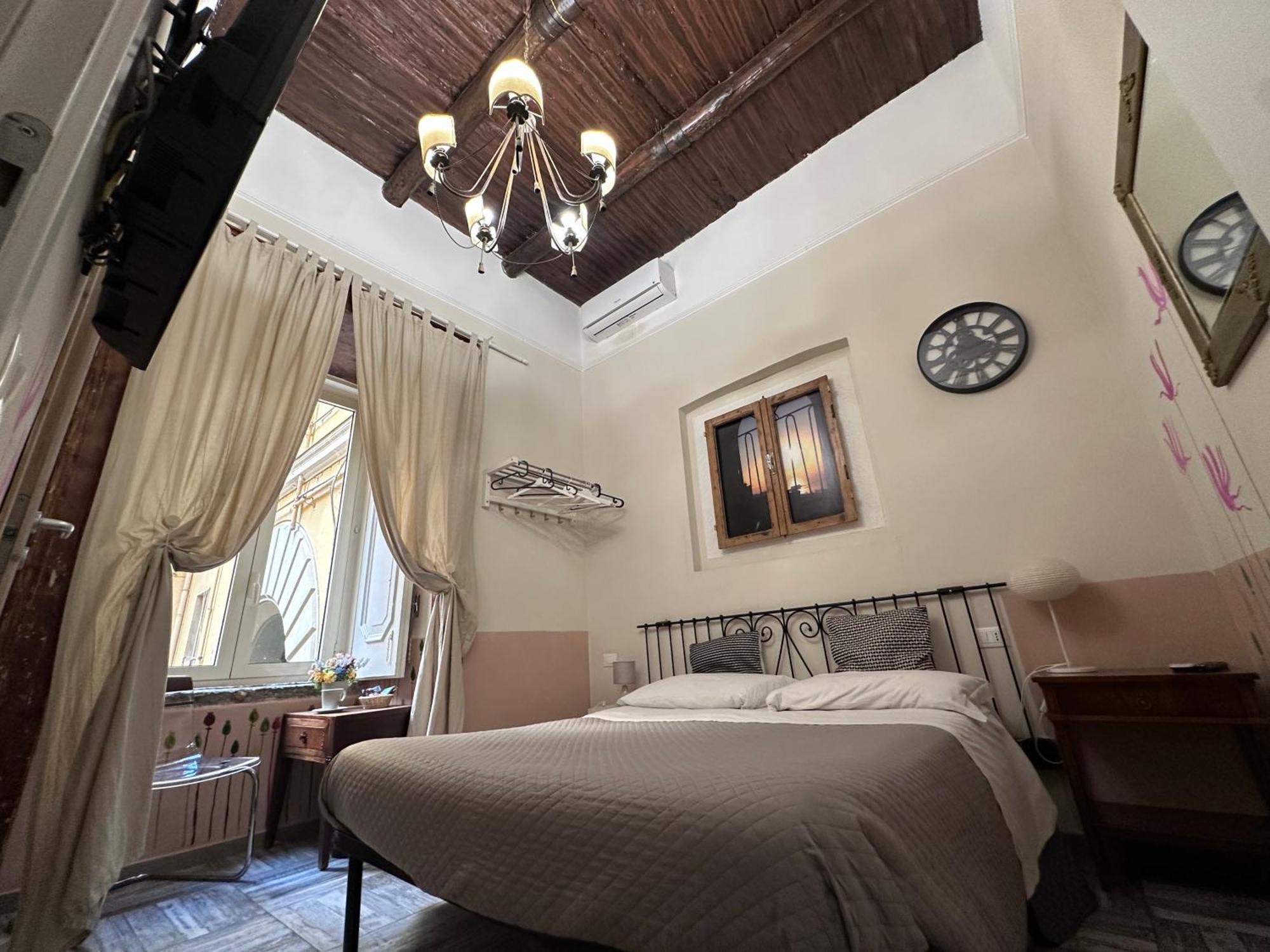 Corso 211 Beds & Suites Naples Luaran gambar